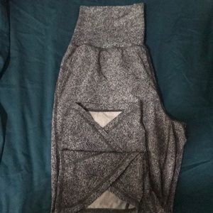 Lululemon Athletic crop Pants Sz 12